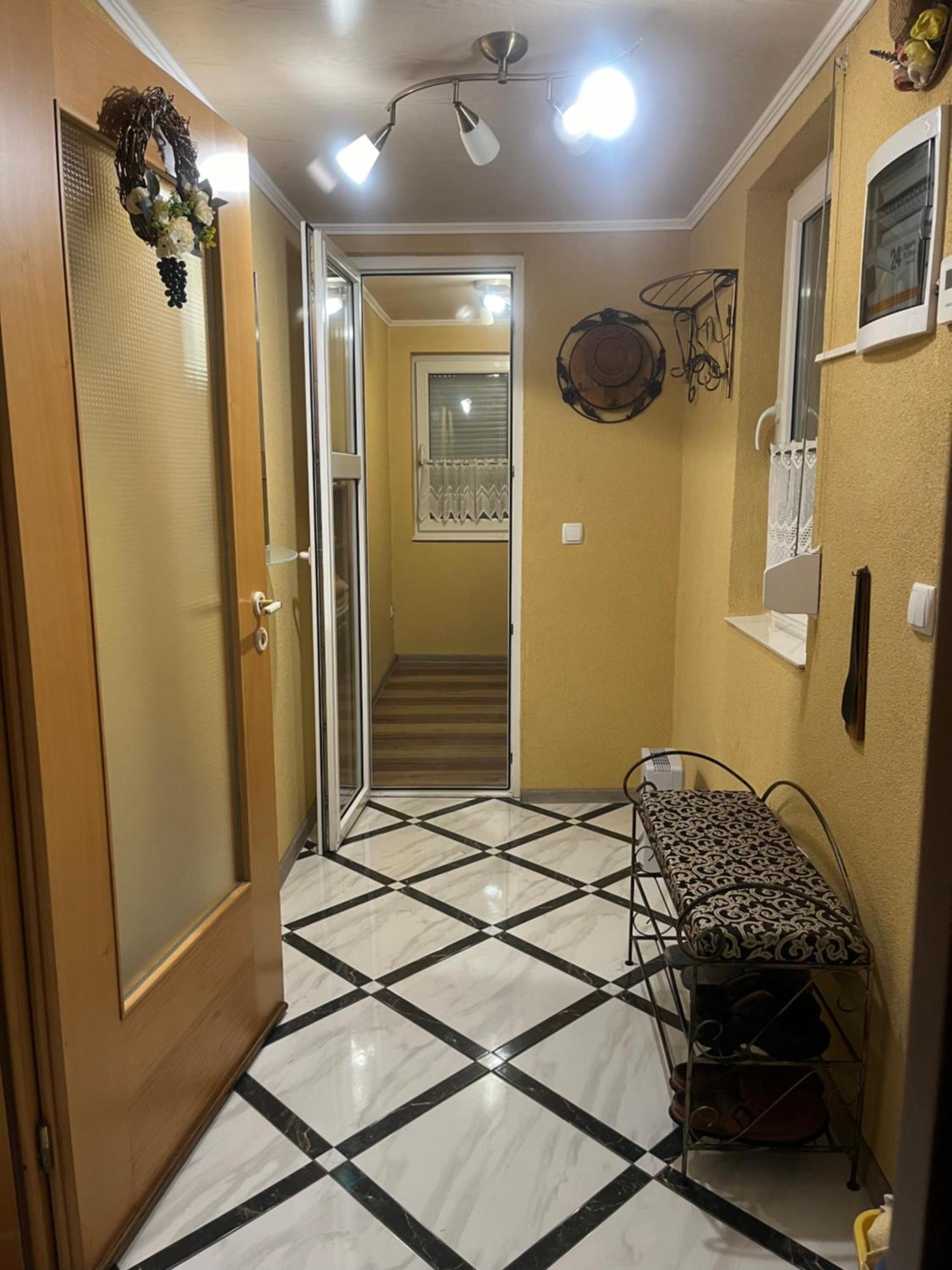Hotel Окремий Будинок-Апартаменти Rakoshyno Buitenkant foto
