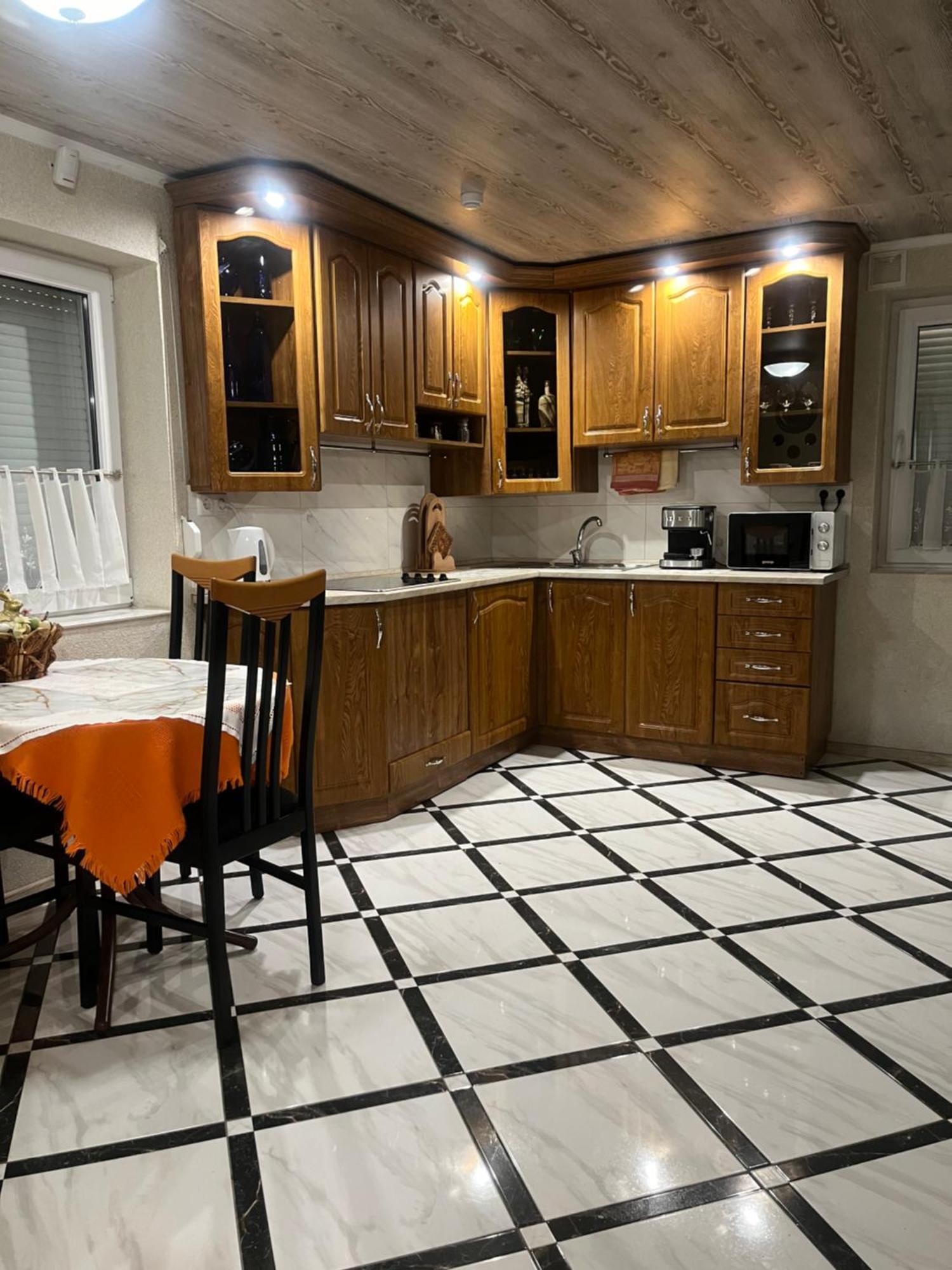 Hotel Окремий Будинок-Апартаменти Rakoshyno Buitenkant foto